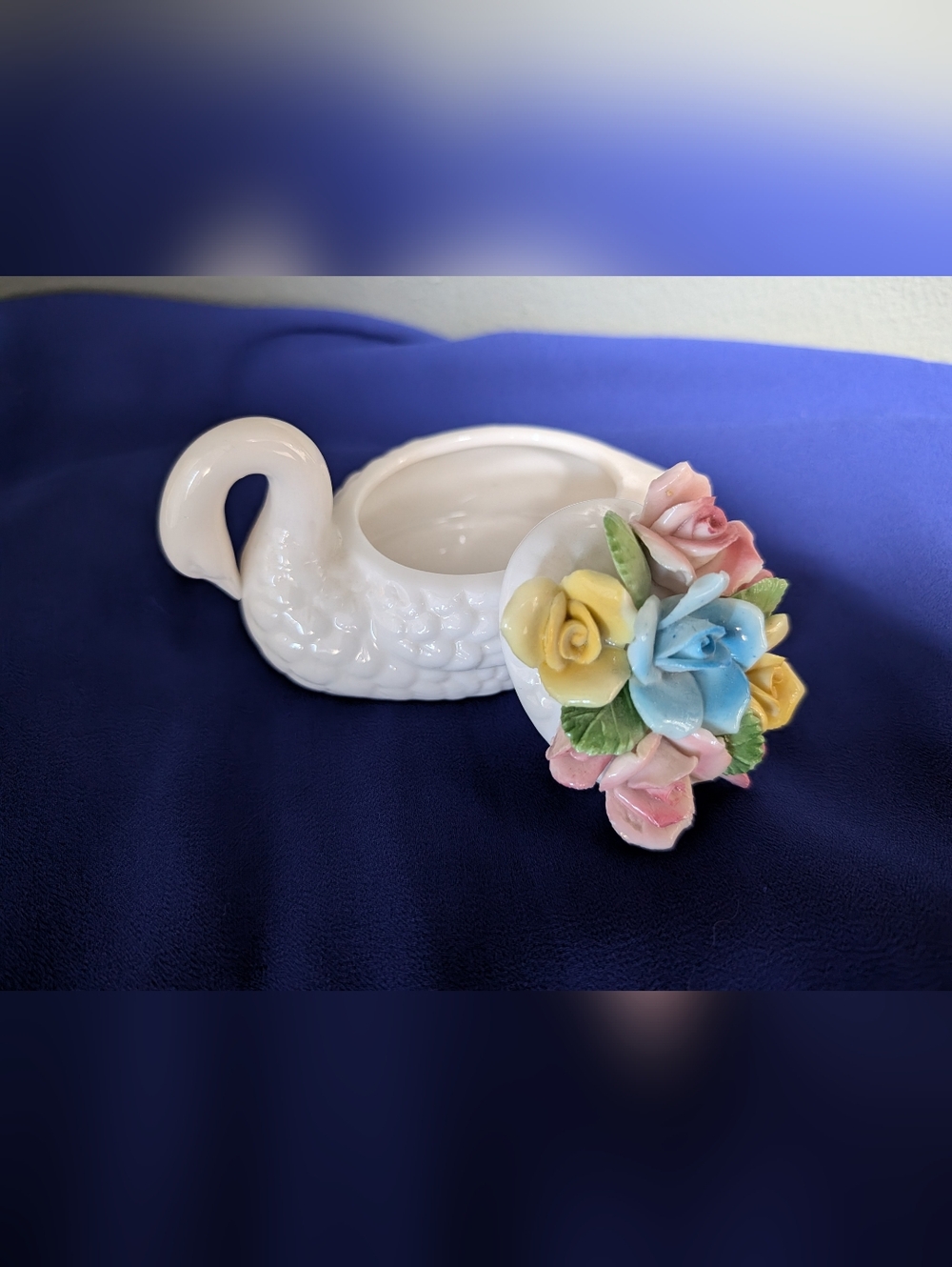 Vintage Stunning Porcelain Swan Trinket Dish with Pastel Floral Lid